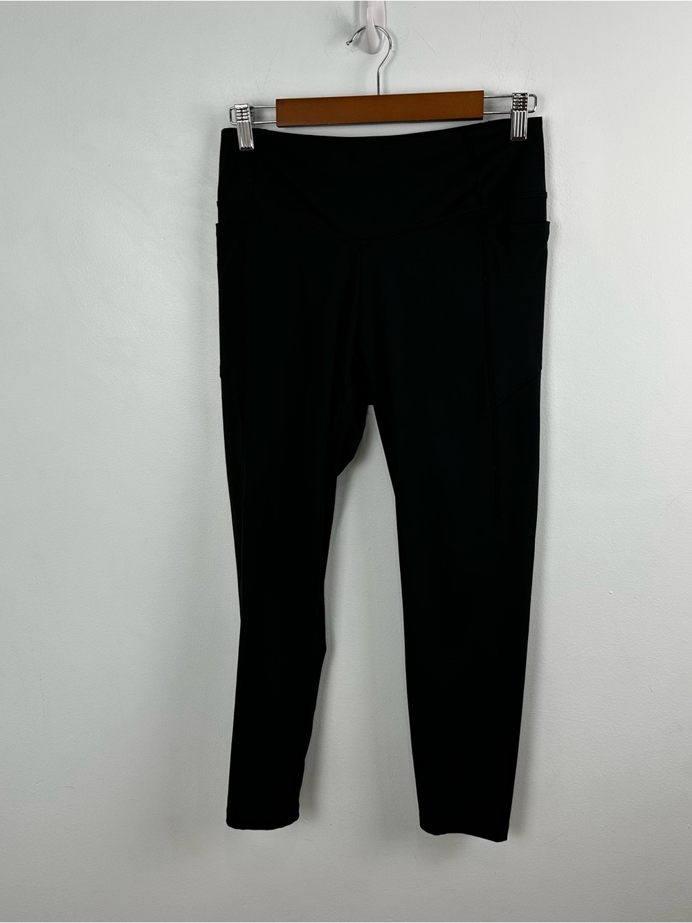 Victoria's Secret Pink Active Black Capri Leggings Side Pockets Size Large Yoga